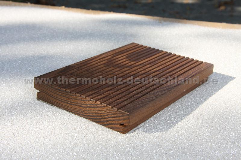 IMG_3962.JPG - Thermoesche, 25 x 86/130 mm, Oberfläche geriffelt, Klammerverlegung Endlosverlegung