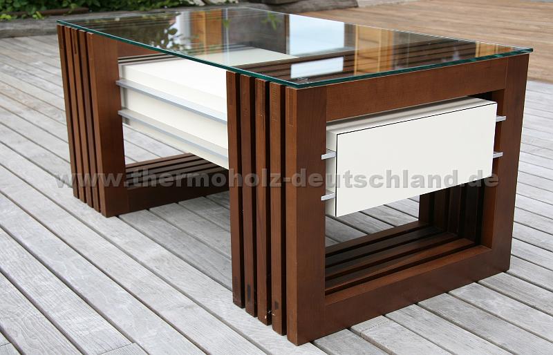 Couchtisch.jpg - Thermobuche 25 x 86 mm Klammerverlegung Oberfläche glatt mit Patina Silbergrau