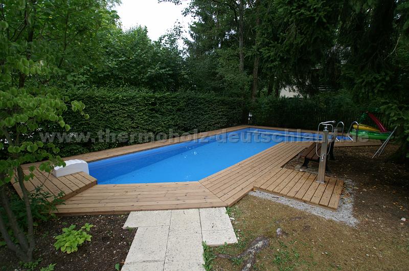 PICT5720.JPG - Thermokiefer 25 x 115 mm Barfuß-Oberfläche Wave WellnessFertigelemente mit unsichtbarer Verschraubung 